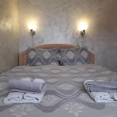 Kosta Casa * 兹拉蒂博尔